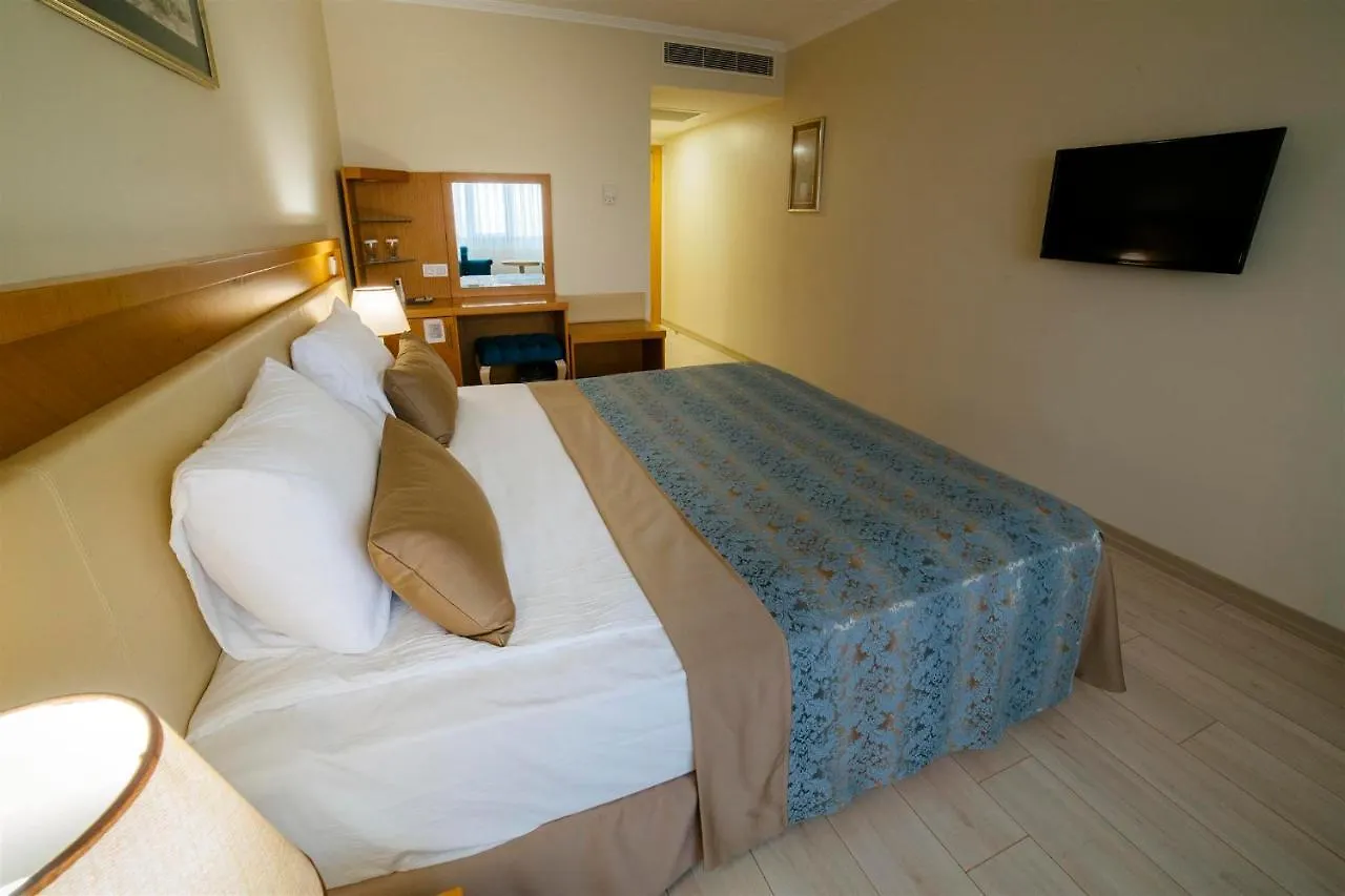 Patalya Lakeside Resort Hotel Ankara 4*,